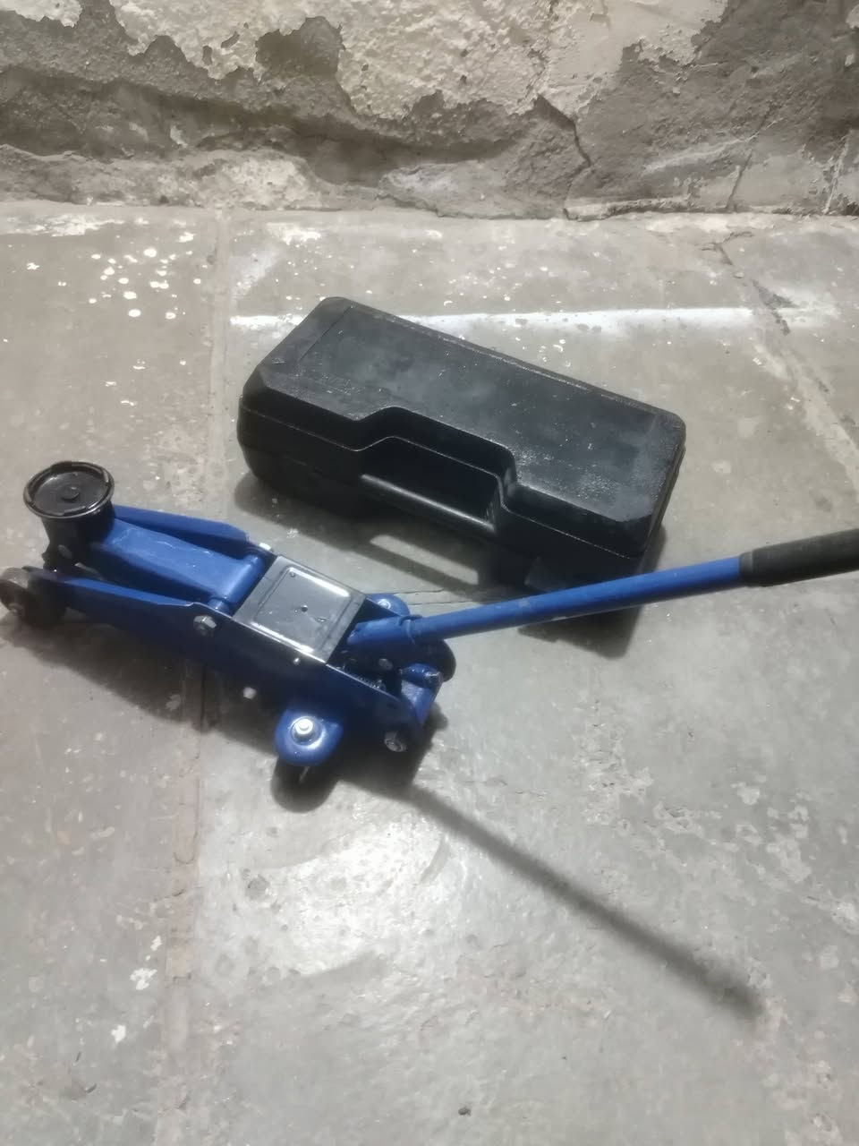 1 العنوان بغداد الحسينيه راشديه

2مبردات عداد 4

3 غساله نوعية حديد جاهزه غسل او تنشيف

4 كيزر

5 جك يشتغل اله نص او يوكف

6 رقم #الهاتف***********
