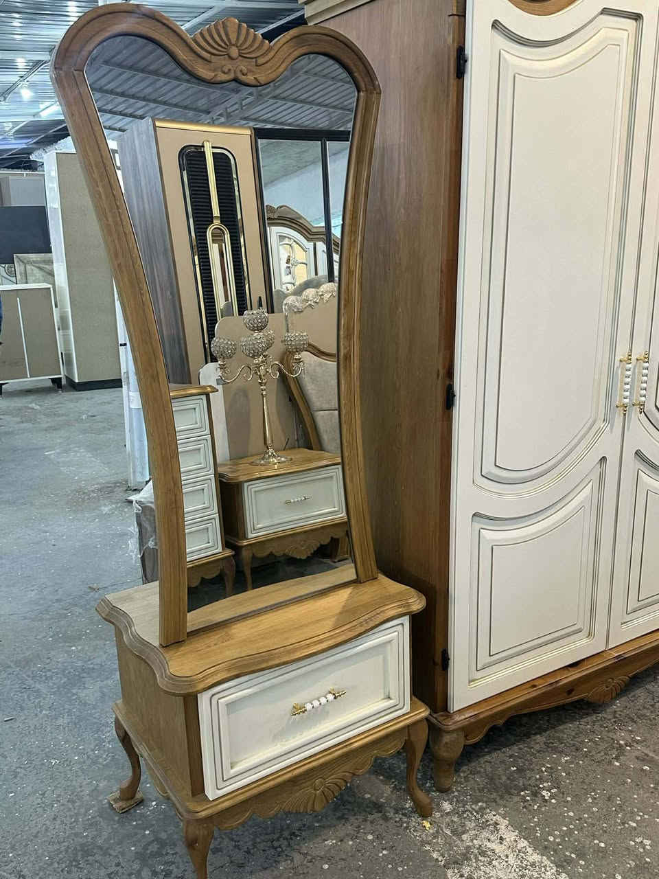 ‏✨ غرفة  كانتري زان اصلي صبغ حراري مودرن 9 قطع ✨  نظام أبواب هايدروليك  بروفايل فاخر سرير بمخزن عملي  ضهر بلوك  جام برونزي أنيق   قماش وتر بروف أصلي  سرير مخزن جك  ✨ نظافة 💯  
شد ونقل مجاني داخل بغداد  توصيل للمحافظات بأسعار رمزية‏


**إذا كنت صاحب هذا الإعلان وتريد حذفه لأي سبب، رجاءا أرسل رسالة إلى الدعم الفني**