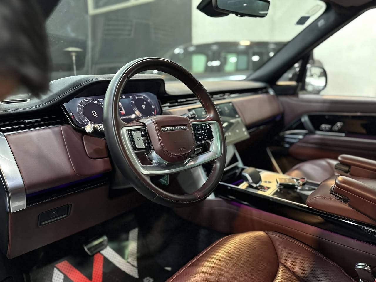 RANGE ROVER 2024 🏴󠁧󠁢󠁥󠁮󠁧󠁿V6 
رانج روفر 2024 🏴󠁧󠁢󠁥󠁮󠁧󠁿  6 سلندر 
ضمان وكالة سردار 
كفالة عامة ✅
تغليف كامل المركبة ppf 
عداد المسافة المقطوعة 34000 K/M 

📍بغداد شركة ابو ظبي چكوك قرب بوابة الكاظمية 

0771 811 1145

0781 844 4044 📞
