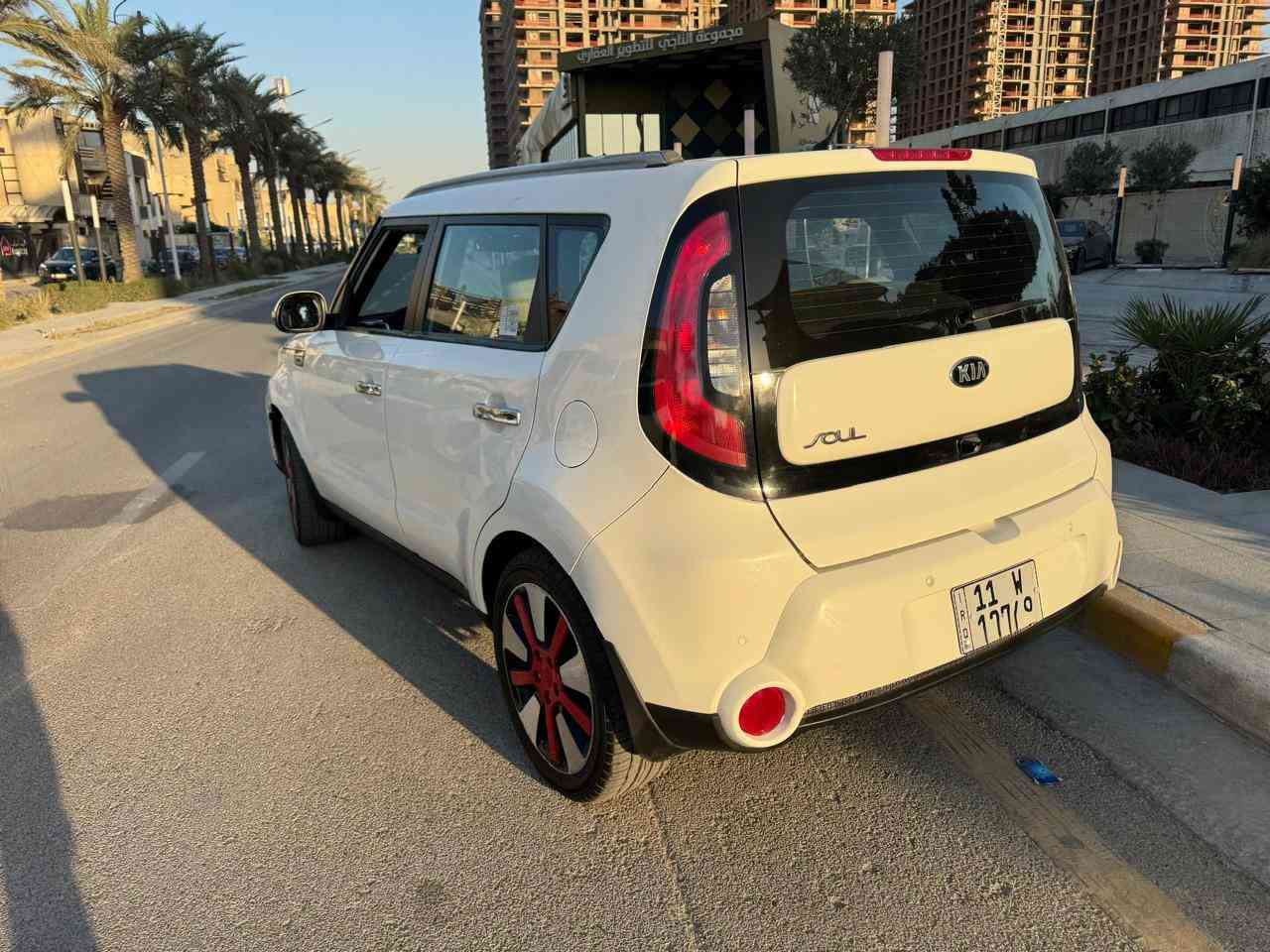 #بحالة__الزيروووووو 
كيا صول  2016 خليجي وكالة الدولية 
ماشيه 19 الف حقيقي السياره بحالة الزيروووووو 😍
محرك 1600 دوش المرغوب 
 مواصفات السياره:-
شاشه وكامرة، حساسات خلفية 
و يدات ابواب نيكل،  ويل كب تبريد شاشة 
كشنات مخمل لونين،  مري شفط و اشاير بالمري 
وباقي المواصفات المعروفه بالنسبه للكيا الصول 
مكفوله كفالة عامه من الصبغ عدا الدعاميات اثر شخوط  بيها بارد بسيط بالجاملغ والباب الخلفي اليمنى............. 
مكان السيارة بغداد اليرموك
للاستفسار 
 ***********
. 
. 
✅علق تم يصلك السعر خاص مباشرةً ⚡💰⚡💰⚡
. 
. 
. 
. 
. 
. 
💥اذا كنت تريد نشر سيارتك تواصل معنا عبر الصفحه.
