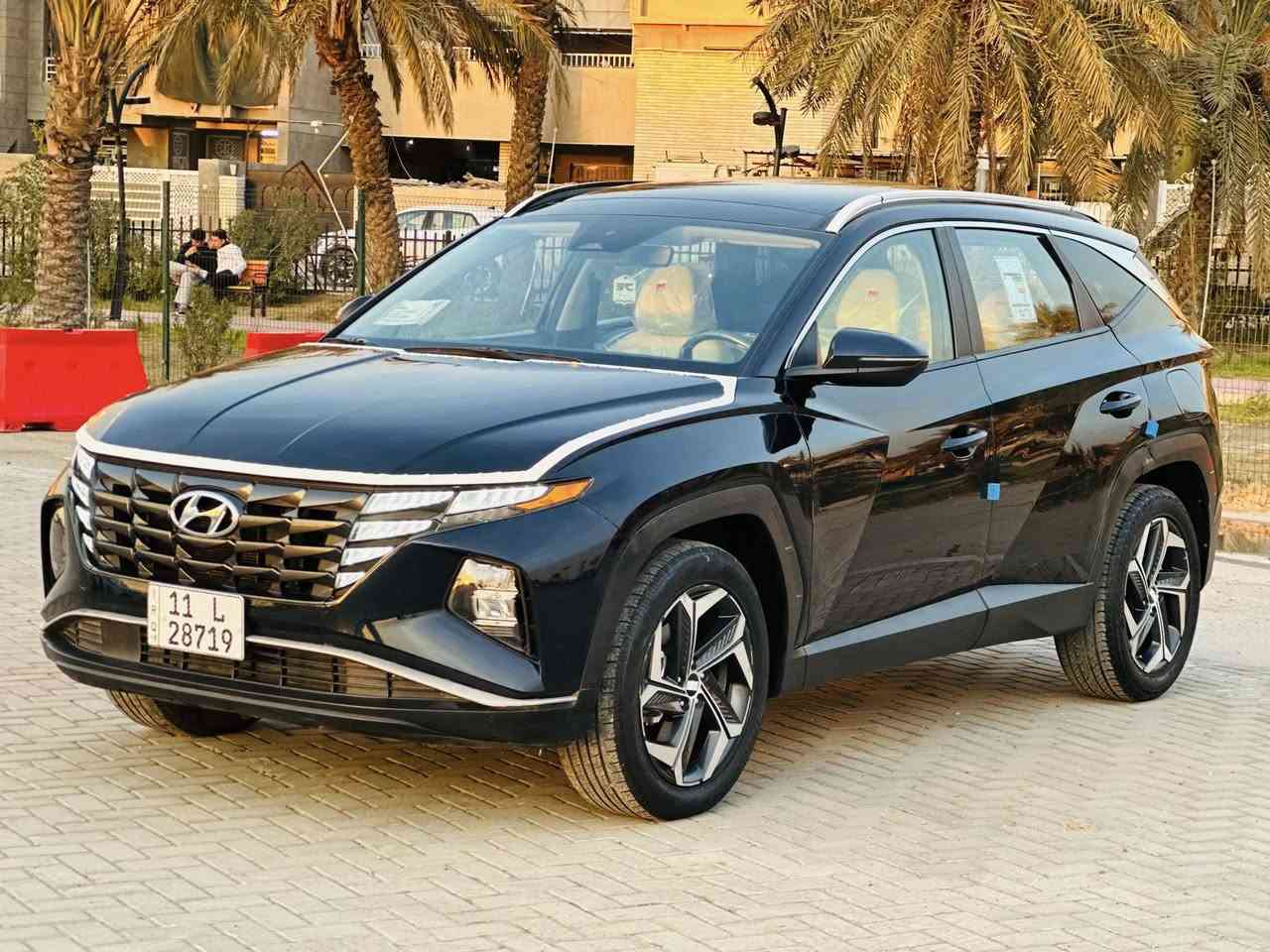 السلام عليكم توسان مديل 2022 هيبردوارد امريكي حادث السيارة بارد بل جاملغ فقط ولباقي كفالة وصور لحادث مرفقة بل منشور لون لسيارة ازرق موصفات لسيارة فول بصمة بنورامة جلد كشن كهرباء داخل 
ابيض لد امامي وخلفي جنطة كهرباء كشن حار بارد 
ويل دعاية لسيارة تمشي بل ريمونت سعر لسيارة 172$ وبيهة مجال مكان لسيارة بغداد البلديات 
وهاذ رقمي ***********
