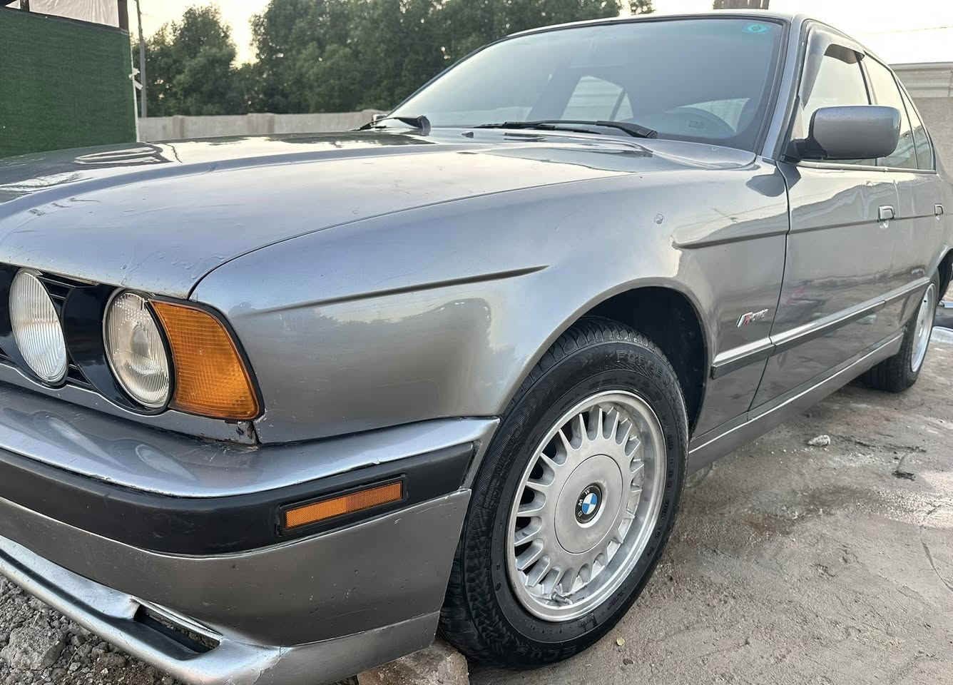 لسلام عليكم 
للبيع او مراوس  كاسح 
حجم 525  مكينه 28 كير عادي
تخم تاير اندنوسي 
تبريد شغال 
صدر  خير من الله 
رقم بغداد. باسمي السياره 
سعر 58  و بيها مجال 
رقم الهاتف *********** عنوان بغداد حي العدل
