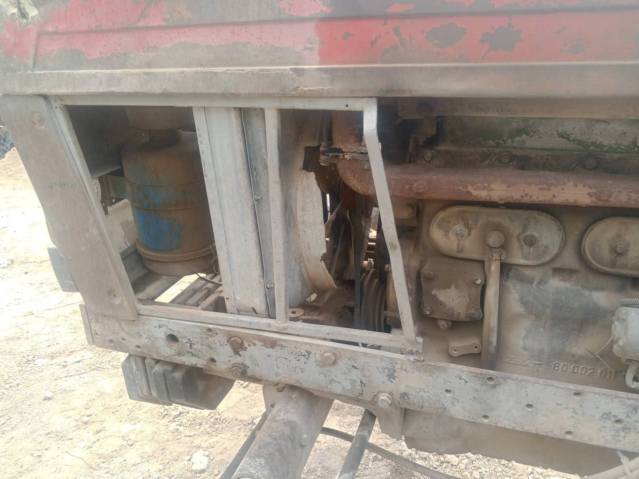 سلام عليكم كاروبه للبيع عنتر 80 العنوان النجف الاشرف مشخاب واتصل وبيك خير وتدلل *********** او ***********كورك بيه واتساب 😌تخم تايرات جديد وباقي تفاصيل ع خط او واتساب 🧐
