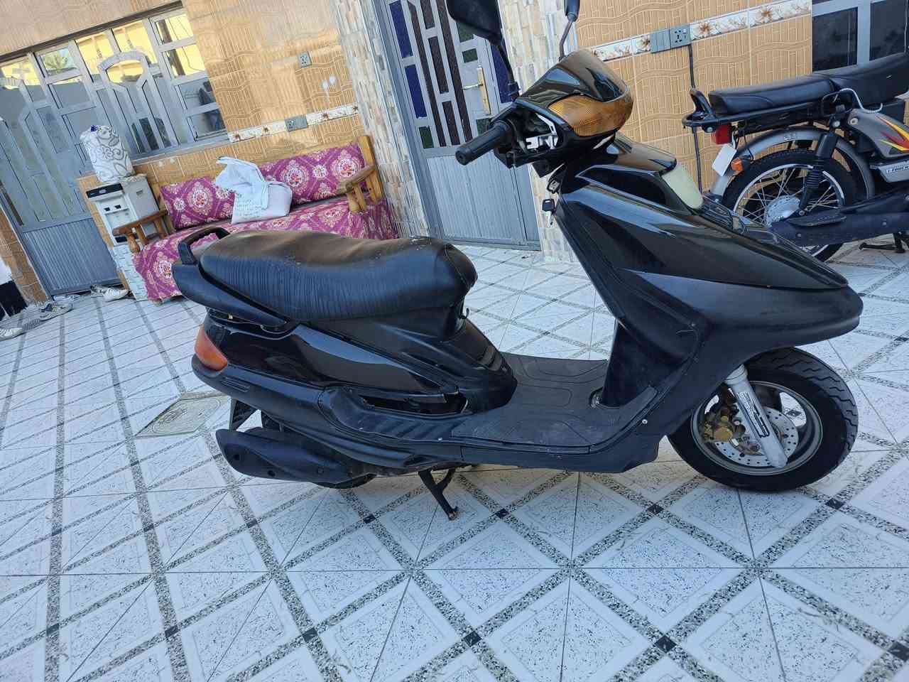 سلام عليكم دراجه فراشه للبيع نظيفه خير من الله 

السعر 375

عنوان بعقوبه التحرير استفسار ع رقم ***********
مامتواجد ع فيس
