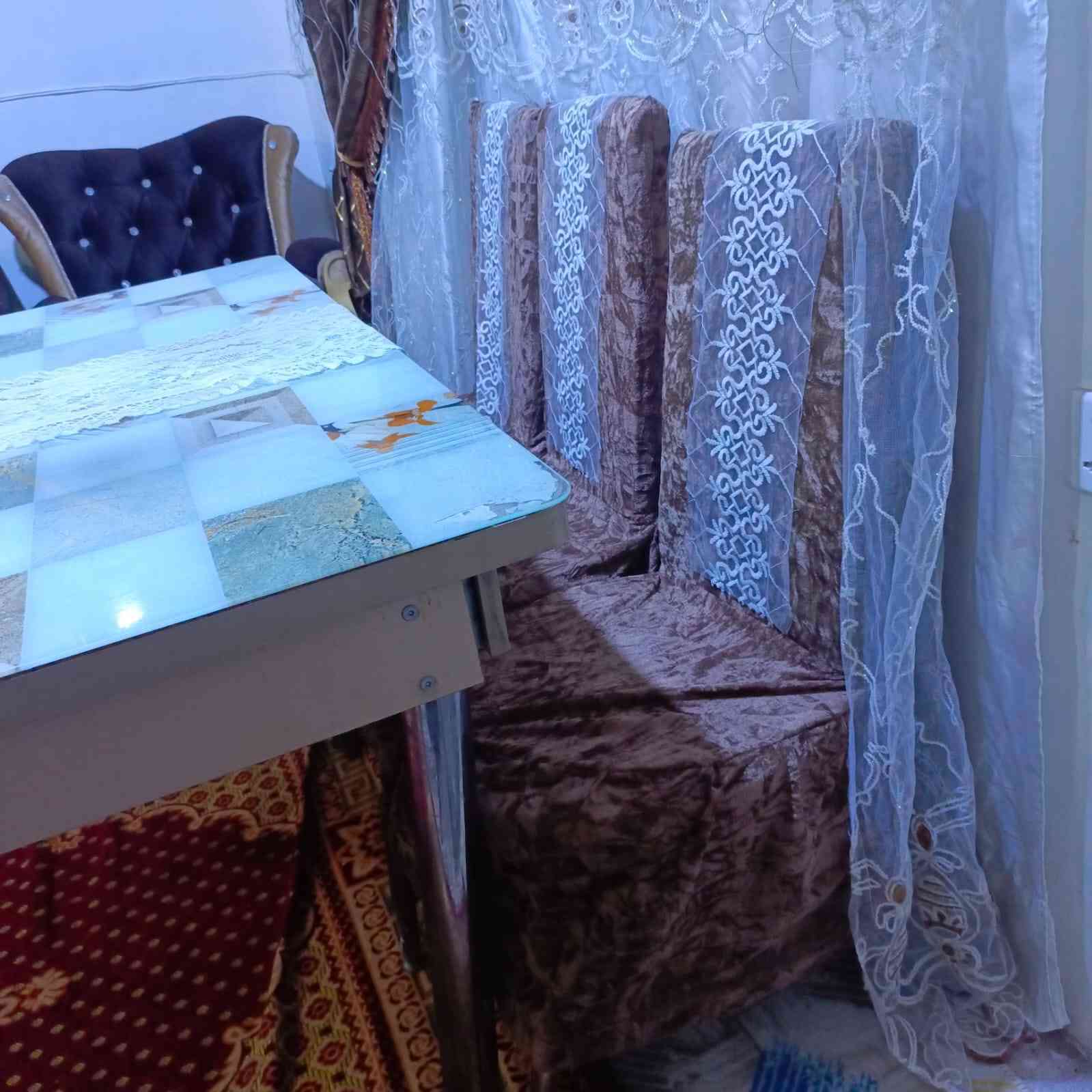 ميز طعام للبيع مع 4 كراسي مكان غزالية سعر 70 وبي مجال


**إذا كنت صاحب هذا الإعلان وتريد حذفه لأي سبب، رجاءا أرسل رسالة إلى الدعم الفني**