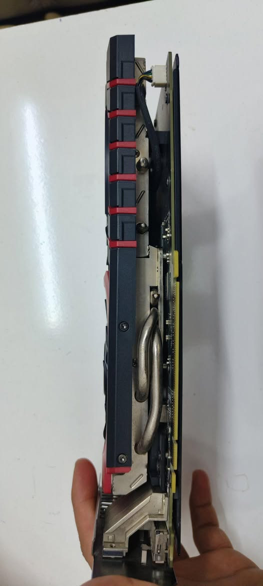 كارت شاشة GTX 960 4GB
الكرت نسخة MSI GAMING X
شرط الشغل ادائة ممتاز يطلب منفذ 8 بن
صرف الطاقة ١٢٠ واط اداء الكرت ممتاز والحرارة ممتازة 
سعر الكرت 55 مكاني نجف شرط الفحص النجف, العراق


**إذا كنت صاحب هذا الإعلان وتريد حذفه لأي سبب، رجاءا أرسل رسالة إلى الدعم الفني**