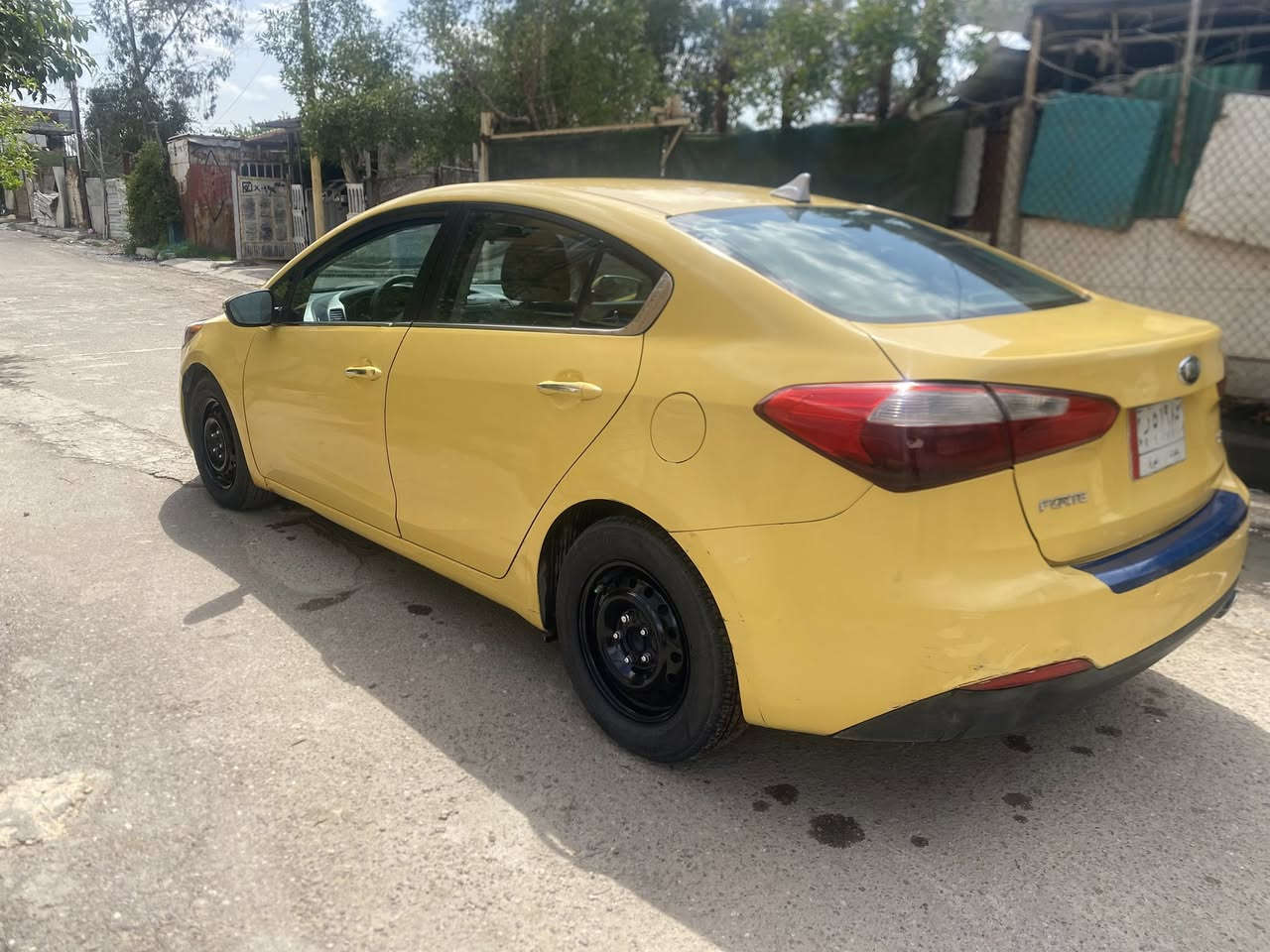 كيا فورتي موديل 2015 امريكي محرك  جيداي 2000 مكفول بدون دواخل بدون تبديل رقم بغداد مصفره وجاهزه السعر٨٩ محرك   كير كفاله تبريد ثلج ليبل واحد مكاني. بغداد الكرخ للاستفسار ع رقم ***********
