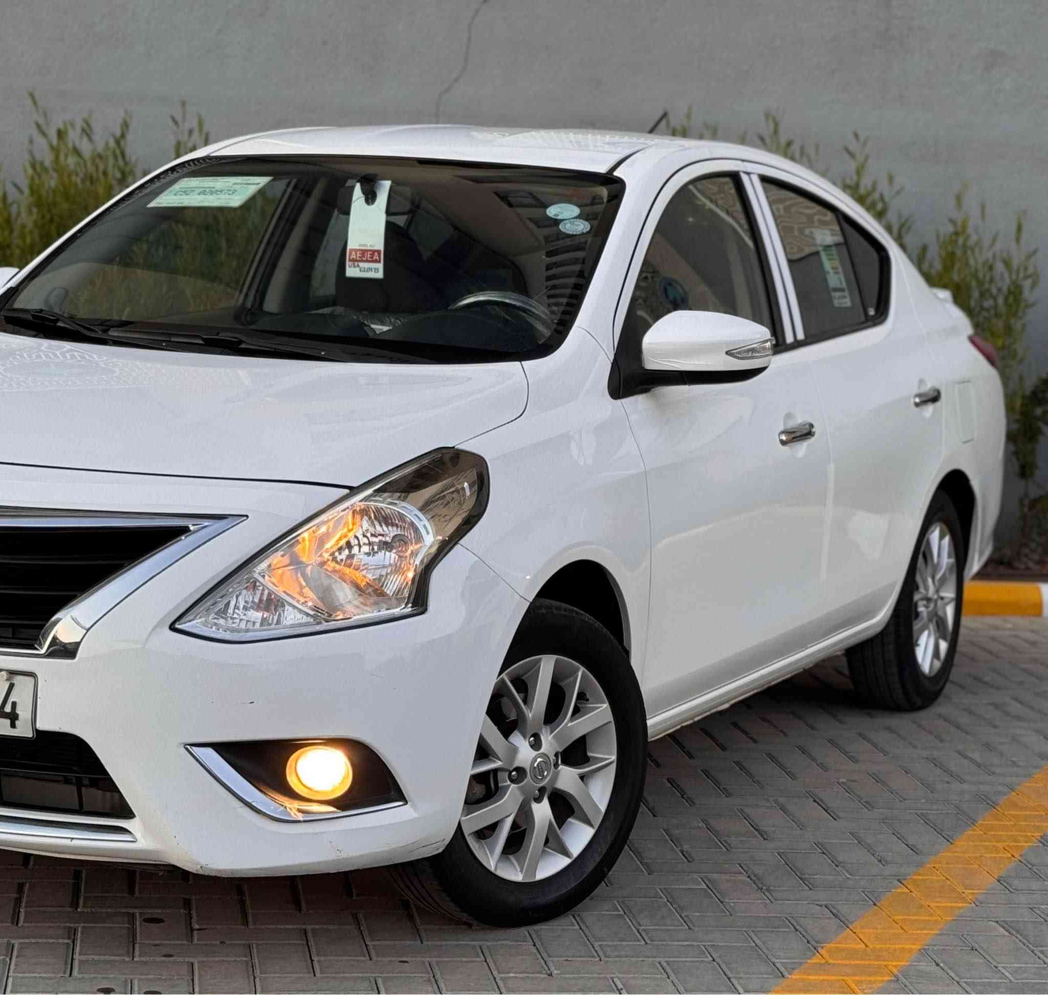 السلام عليكم 
نيسان صني 2023 خليجي ✅
رقم اربيل بأسم شركة تحويل او وكاله مضمون 
ماشيه 65 كم استخدام نظيف 🛞
مكفوله من الضربه و الصبغ والتبديل ✅
فقط بارد قليل بالباب الامامي وبيها سونار موضح كلشي بي 

مواصفات : ( تحكم استيرن ، شاشه ، كامرا ، مري كهرباء ، قطعتين تبريد ، ويل كب بلادي ، اشاير مري ، يدات نيكل ، 4 جام اوتو ، داخل اسود ) وباقي المواصفات المعروفه💯

السعر : 117 وبيها مجال بسيط 
المكان : بغداد / الكرخ / حي الحسين 🏠
الهاتف : *********** ( متوفر واتساب ) ❇️ بغداد, العراق
