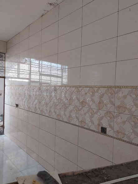 خلفه سراميك وكاشه ومرمر مصري متفرغ حاليا ***********
