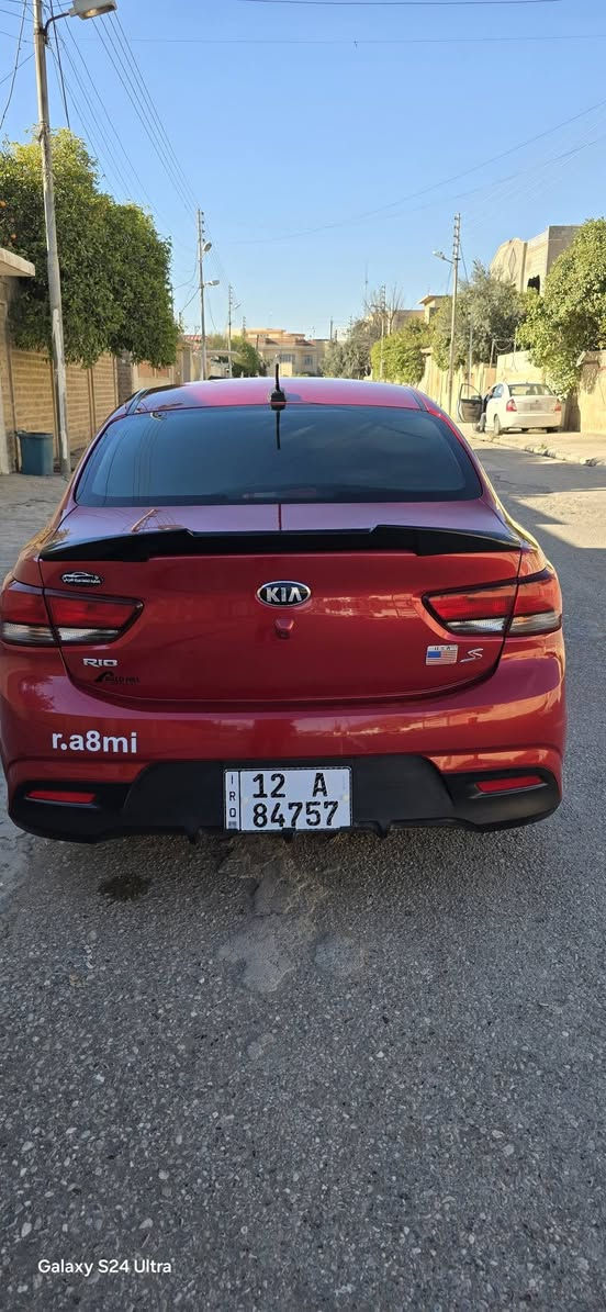 كيا ريو ٢٠١٨ للبيع سعر ١٢٢
كير AT مرغوب محرك GDI  شرط 
اني صاحبها الشرعي هزه جديده رقم انكليزي 
السياره ماشيه ٧٥ ميل
كلش نظيفه طخم تاير ويل كب جديد بالكارتون باتري جديد 
🚘تشغيل عن بعد   بلاجكتورات لد مع اشاره
صندوق ذكي سياره جاهزه مايعوزها شي 
سونار معروض مع الصور 
الشراي الاتصال
***********
***********
مكاني حي الوحده قرب مستشفى السلام
