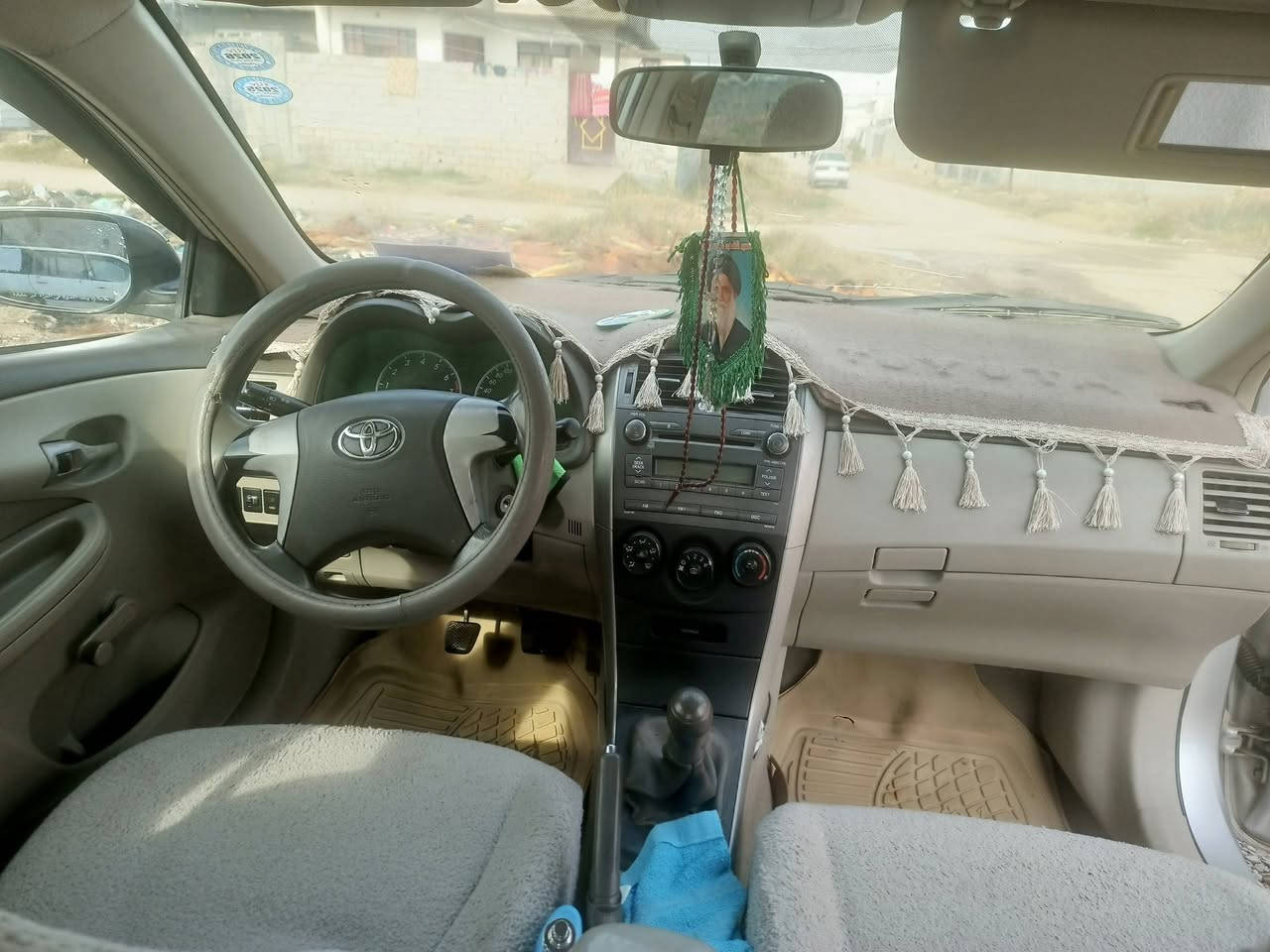 السلام عليكم البيع كورلا موديل 2008 محدثة 13 السيارةمكفولة مكينة وكير تتفة تبريد ثلج السيارة بيهة قطعتين صبغ فقط السيارة تخم تاير جديد صدر امامي خلفي.مذب.عليهة.ربع.دينار.بسمي سنوية 30 شرط التحويل  السيارسعرهة 95.وبيهة.مجال ديالى شهربان ***********
