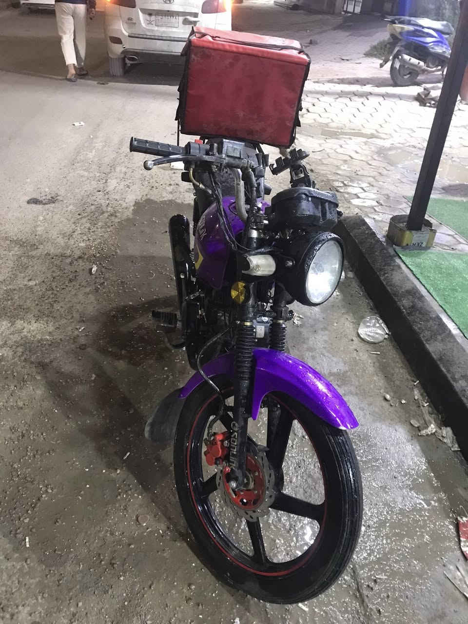 سلام عليكم  يعادت نشر بسبب الوعود الكاذبه   البيع دراجه شونك موديل ٢٤ نقصه بس باتري اوراق كامله السعر 650وبيه مجال *********** بي واتساب
