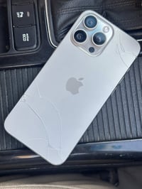 iPhone 15  pro max  256g تيتانيوم بطارية 90 دبل شريحة مبدل شاشة ومفطور...