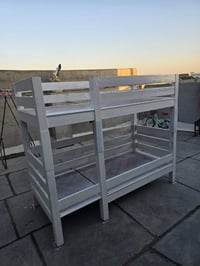 سرير • شهربان حي المعلمين