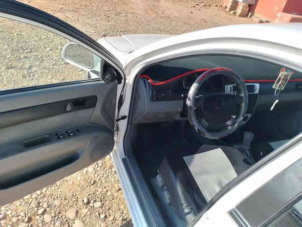 اوبترا
2010
أحلا من الصوره جديده 
مابيها قطره صبق 
المحرك بيه خيط بخار فقط 
90وبيها مجال قليل 
***********
