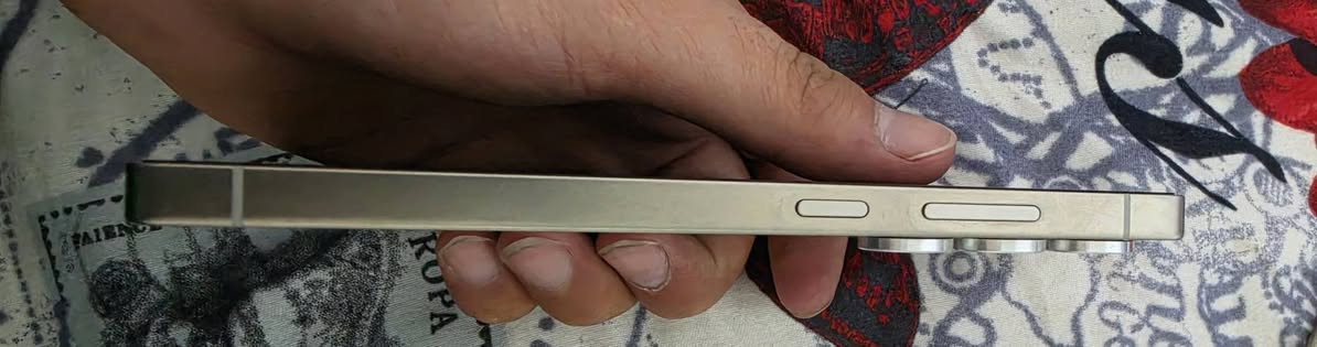سلام عليكم شباب 
جهاز s25 ultra للبيع 
نظافه فول ١٠٠% شخط واحد مابي 
ذاكره ٢٥٦ ضمان عين الفهد 
سعر بمليون و٢٠٠ 
عنوان بغداد اعظميه 
*********** تواصل واتساب فقط او مازنجر

