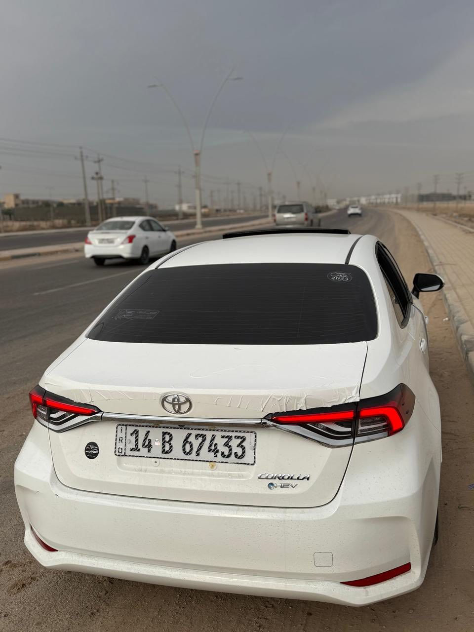 كورلا موديل 2025 هايبرد شكل الخليجي
كفاله المواصفات.

1-لون ابيض صدفي
2-دخول ذكي بدون مفتاح.
3-سلايد روف (فتحه سقف)sunroof
4-رادار امامي خلفي .
5-تحذير الخروج من المسار.
6-بريك تلقائي أو بريك تحذيري .
7-اوتو هولد.
8-مثبت سرعه.
9-سبير كامل شامل(جك .سبانه.مثلث.ستره ضوئيه)
10-محرك ١٨٠٠طياره 🚀 
مرقم محافظه البصره تحويل بااسمك ثاني يوم 🚀
لايتات امامي زينون لايتات خلفيه LED
السعر ١٤٨بيه مجال 
للاستفسار ***********واتساب
