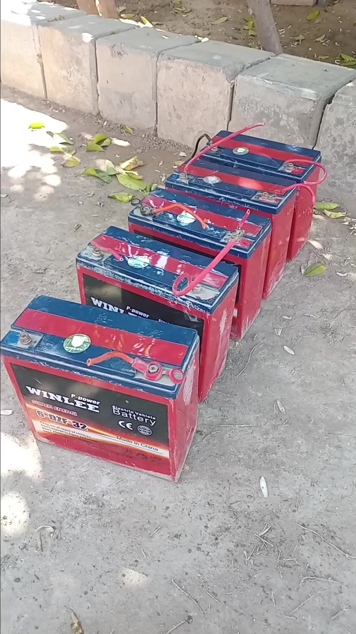 متاح للبيع بطاريات شحن يقرن عشره السعر ٧٥ وبيهن مجال
العنوان بغداد ابو غريب 
***********
***********
