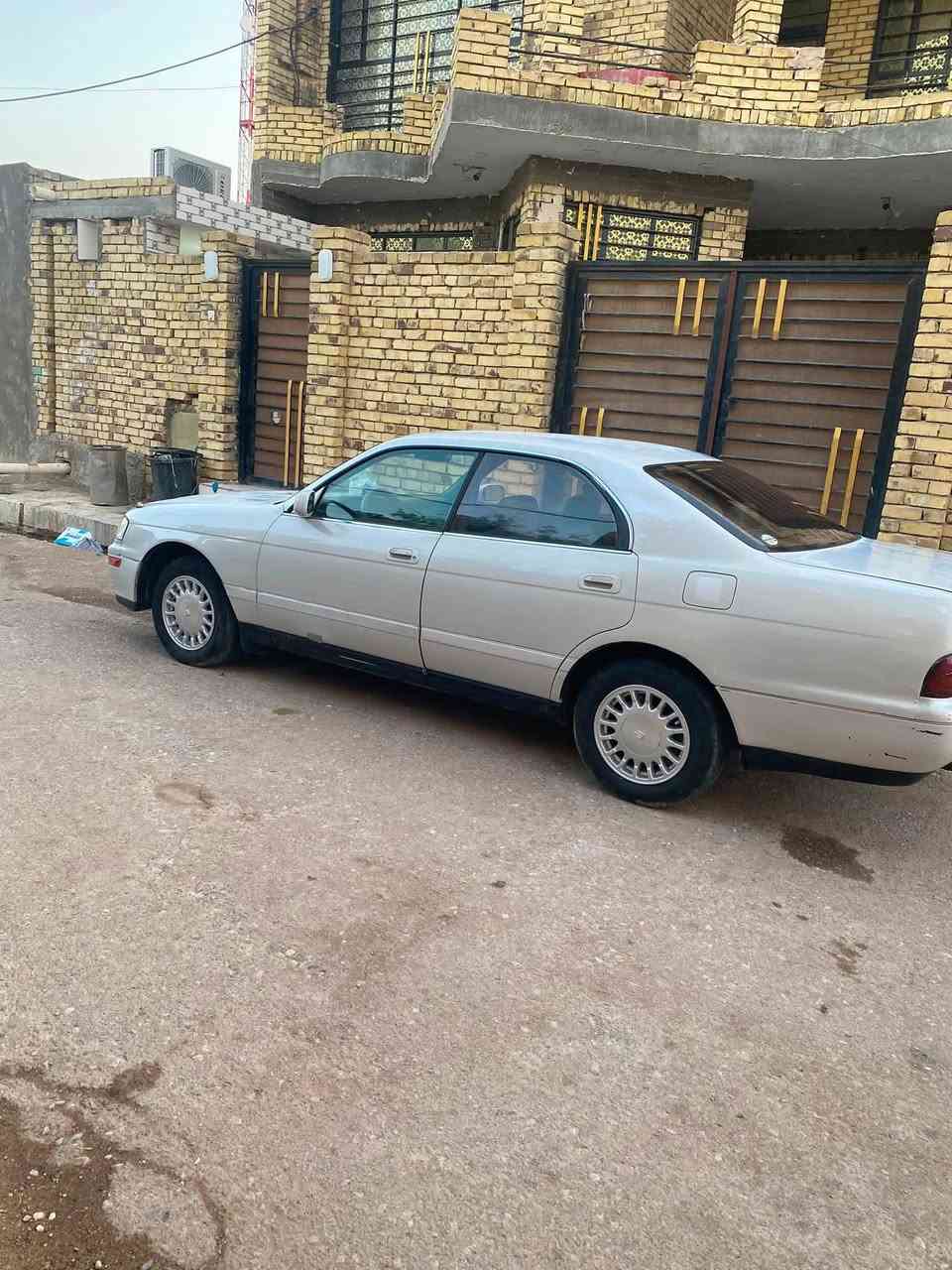 السلام عليكم كراون بطه موديل 91 رقم بابل انكليزي لل 30  مكفول من الضربه والكص والنقل بيه كلير جهة السايق فقط مكينه بيه دخان من القبق فقط لاصوت لاتنقيص ودهن ماتكلبه كير جديد حداديه جديده تواير نص عمر تبريد يشتغل ويفصل ماعرف شبيه السعر المطلوب 50 وبيه شي بسيط مكاني ذي قار قضاءالفجر رقمي ***********
