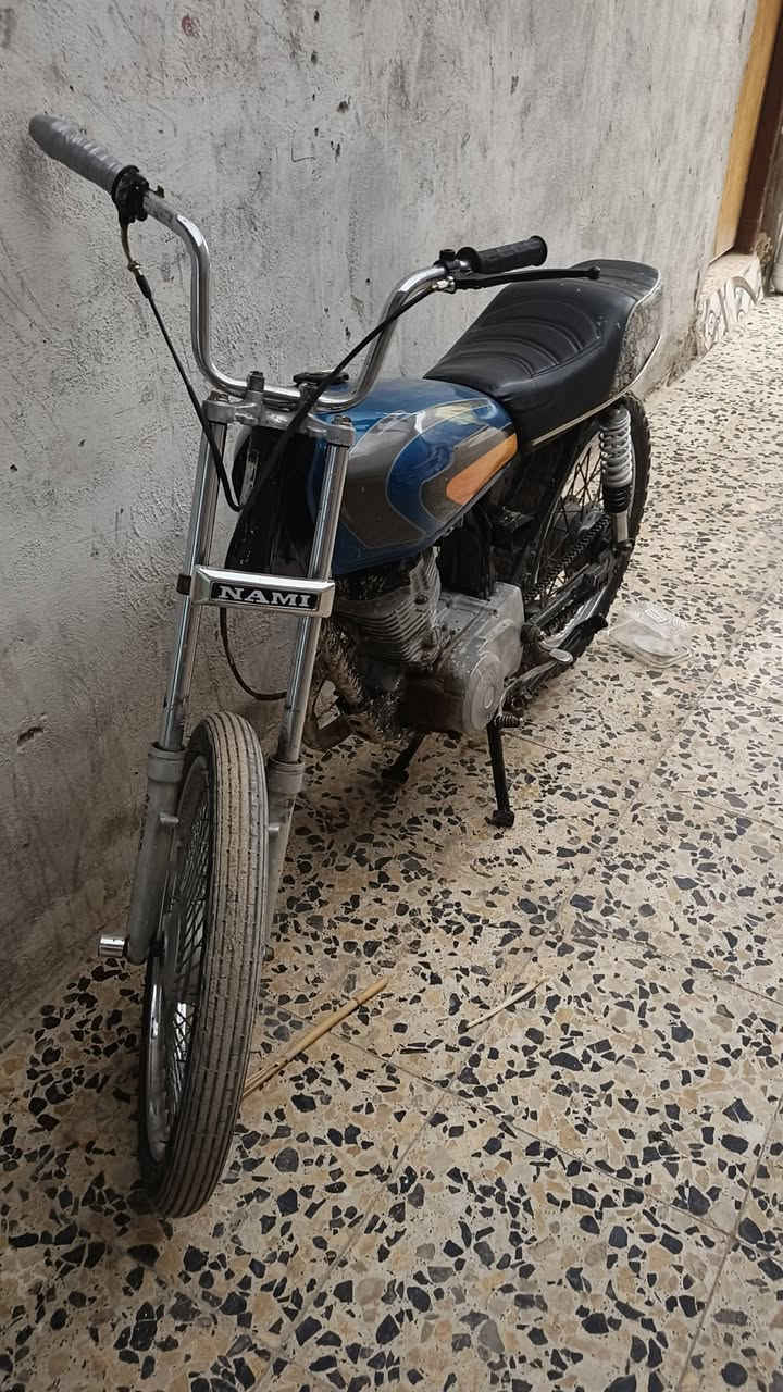 للبيع اوراق ستنساخ 
سلام عليكم دراجه اربعه گير للبيع مكينته فقط بخار قليل كلش السعر 250وبيه مجال قليل مكاني نجف حي الشرطه رقمي ***********
