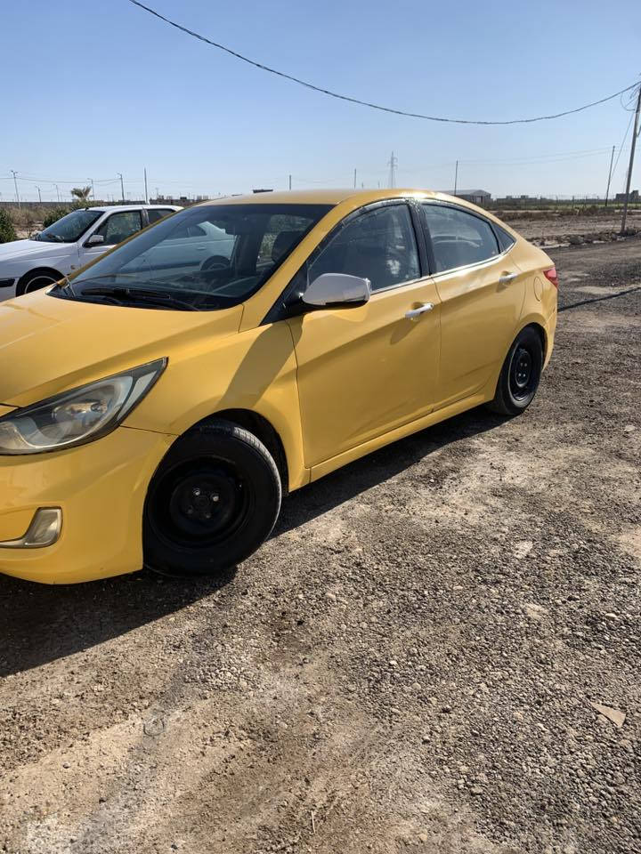 السلام عليكم اكسنت للبيع محرك 1600 رقم واسط انجليزي هزه ما ساقطه بها منظومه غاز محرك وقير انضاف السياره مثل ما موضح بالصوره.السعر.75 هذا رقمي. ***********
