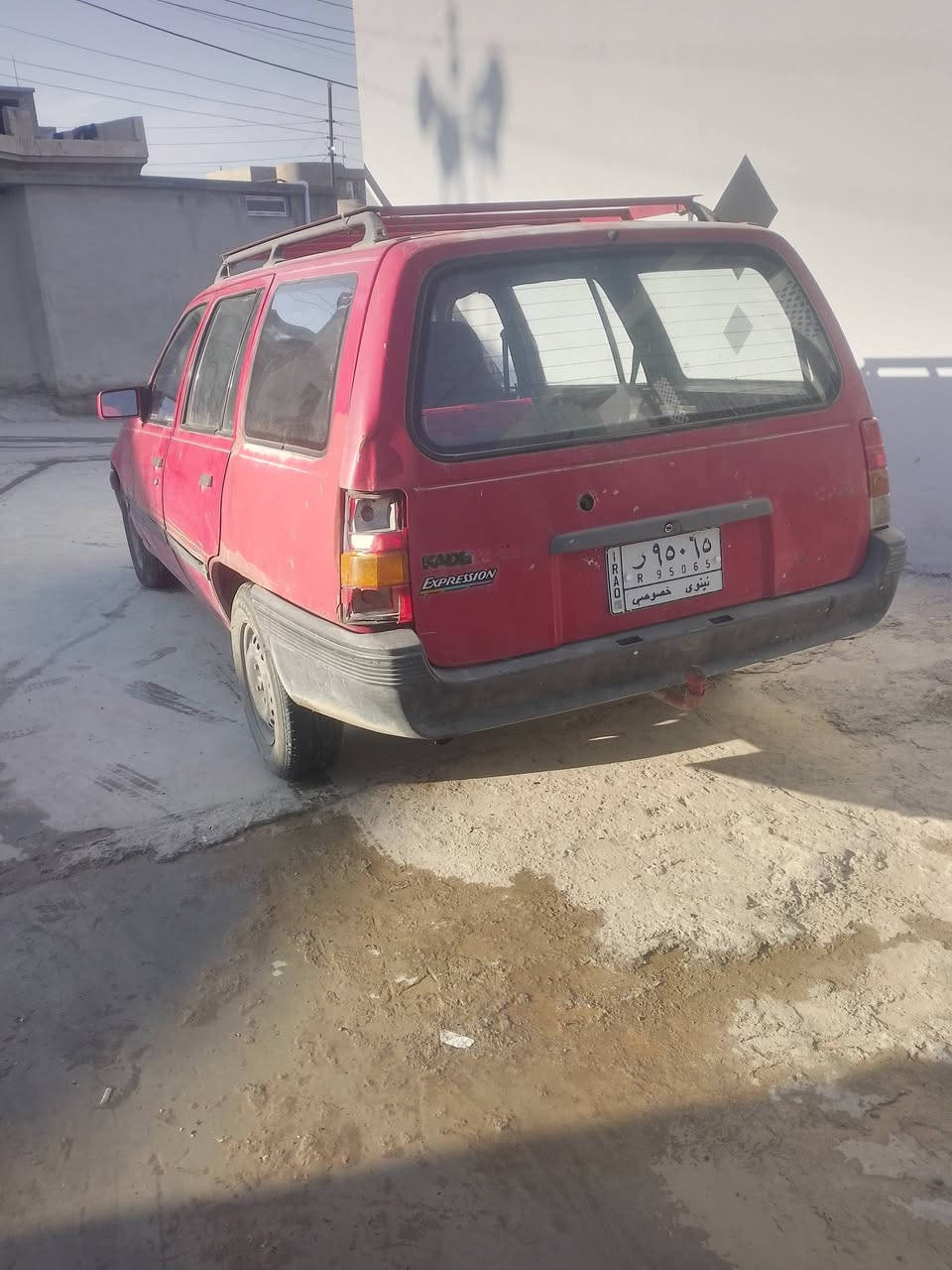 السلام عليكم سياره كاديت ستيشن للبيع شرط الوكالة والتحويل بسمي كابون بانزين رقم نينوى ألماني سنوية عظم مكينة صرف كير شرط طخم تايرات كهربائيات شغالة السعر23 وبيها مجال الاتصال رقم الموبايل *********** لايوجد خاص
