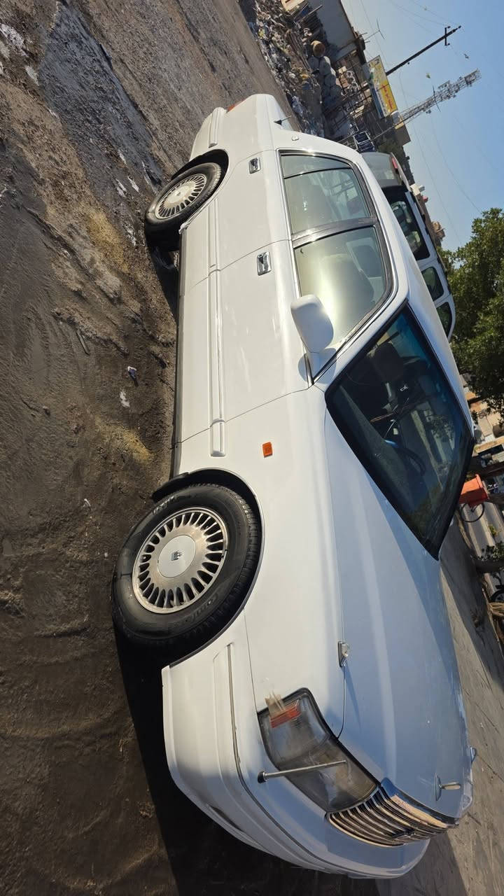 السلام عليكم كراون  سعودي بلادي موديل 1998 رقم قادسيه 
السياره جاهزه اخر حبايه 
ويوجد بيهه صبغ وضربات غير عابره ومكفوله كير محرك  ومن العيب شرعي سعرهه 85 مكلف بالنشر ***********
