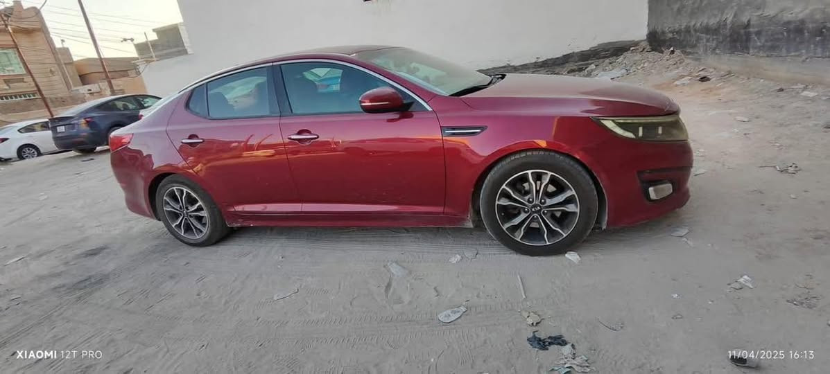 اوبتما 2015 للبيع او للمراوس حسب القناعة
اوبتما وارد امريكي
محرك 2.4
مواصفات عادية

بيها 3 قطع 
بنيد وجاملغ جهة السايق وقبغ صندوق
قبغ الصندوق اثر شخوط

السيارة نصبتها حلوة

كير ومحرك مكفول

صدر مبدل 

تخم تاير جديد

السعر 124 $

للتواصل 
***********
