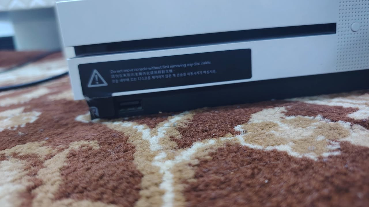 جهاز نظيف کلش والستيكرات بيه مثل ما موضح بل صور والكارتون مالته وياه جوستك واحد ويا وبيه العاب هواي من ضمنهFC و gta v وغيرهن بعد  السعر 170 الف وبيه مجال بسيط العنوان البصرة-زبير


**إذا كنت صاحب هذا الإعلان وتريد حذفه لأي سبب، رجاءا أرسل رسالة إلى الدعم الفني**