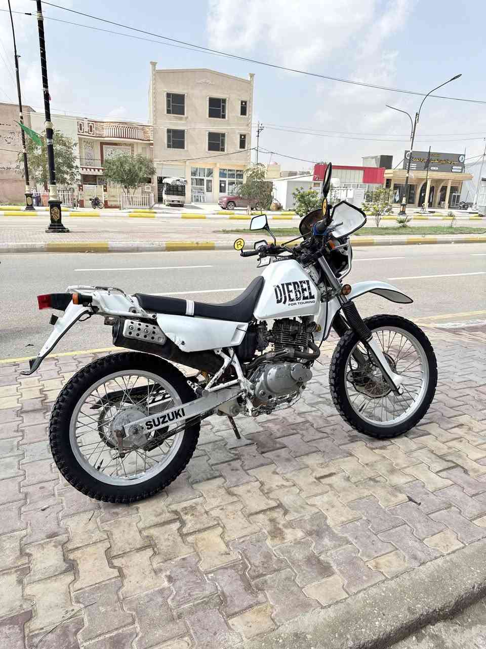 اللهم صلّ على محمد وآل محمد 
قفاز دجبل ياباني حجم 200
        ((سنويه ورقم)) 
العنوان واسط قضاء بدره 
***********
***********
