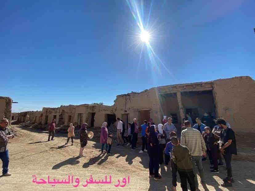 #سفرة الى #الطبيعة_الجبلية ⛰️الى ناحية #زرباطية 😍
محافظة واسط الحدود العراقية الايرانية سلسلة جبال زاكروس ⛰ 🏝️ #يوم_السبت 12/20 سافر مع الشركة الاختصاص التي تنفرد برحلاتها الغير تقليدية واكتشف العراق ⭐️

#برنامج_السفرة 🚍 الانطلاق الساعة 7 صباحا من بغداد المحطة الاولى نتوقف استراحة سريعة في المطعم للفطور وبعدها نتوجه الى منطقة تلة جصان الاثرية حتى نتعرف علمكان ونسمع قصص وتاريخ المنطقة من المرشد المحلي ويشرحلنا عن البيوت القديمة وطريقة بناءها وبعدها التوجه الى القرية الطينية التراثية وهناك تكون جلسة الغداء واجواء الشوي واللمة الحلوة وفعاليات كثيرة وسط الطبيعة ومناظر الجبال الساحرة والخضار والهدوء والاوكسجين .
بعدها ننطلق الى عيون الماء بين الوديان التي تنبع من الجبال واكتشاف المكان الصخري بين المرتفعات بعدها نتوجه الى هور الشويجة مسطح مائي جميل ونادر ونلتقط اجمل الصور مع غروب الشمس بعدها نتوجه الى بغداد للعودة .
----------------------------------------
#سعر_النفر 30 الف فقط والاطفال تحت الخامسة مجانا
الاطفال من 5 الى 9 سنوات 20 الف 
 #السعر_يشمل نقل باصات حديثة والجولات السياحية والارشاد السياحي والشرح المفصل وضيافة داخل الباص مع اسئلة ومسابقات وجوائز ) الطعام علمسافر 
----------------------------------------
🚍 اماكن تجمع وانطلاق 🚍
1/شارع فلسطين ساحة الموال 🚌
2/لغدير ساحة ميسلون 🚌
~~~~~~~~~~~~~~~~~~~~~~~~~~~~~~~~
للحجز والاستفسار الاتصال على ارقام الشركة 📲
او زيارة مقر الشركة الكائن في بغداد - البنوك -مدخل شارع الكنيسة -قرب جسر البنوك -خلف القاعة الملكية للاعراس

🔴الحجز عن طريق الواتساب وتطبيق زين كاش وماستر🔴

ارقام الشركة ☎️☎️
‏(***********)📞 📲واتساب  
(***********)📲واتساب
