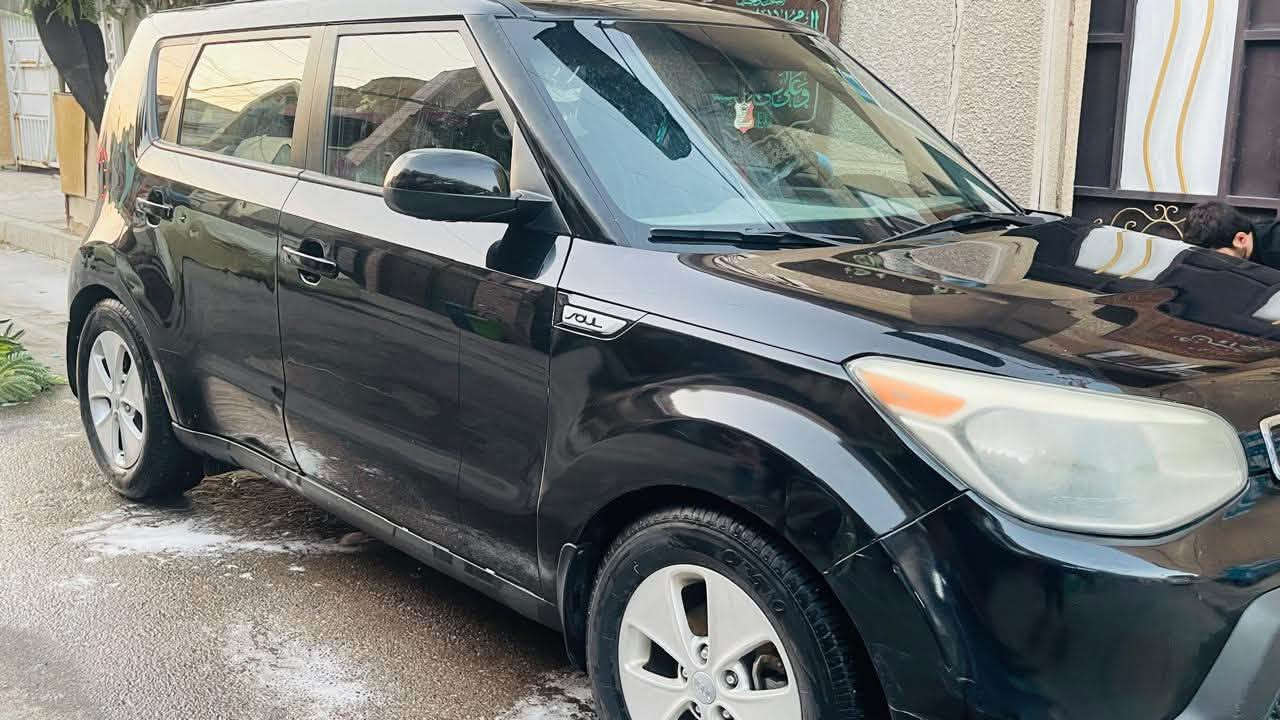 كيا سول ٢٠١٦ رقم بغداد
مكينه ١٦٠٠

ماشيه ٥٢

حادث جاملغ خلفي جهةٍ السائق 

السعر ١٠٥ وبيها مجال 

مكاني بغداد 

***********
