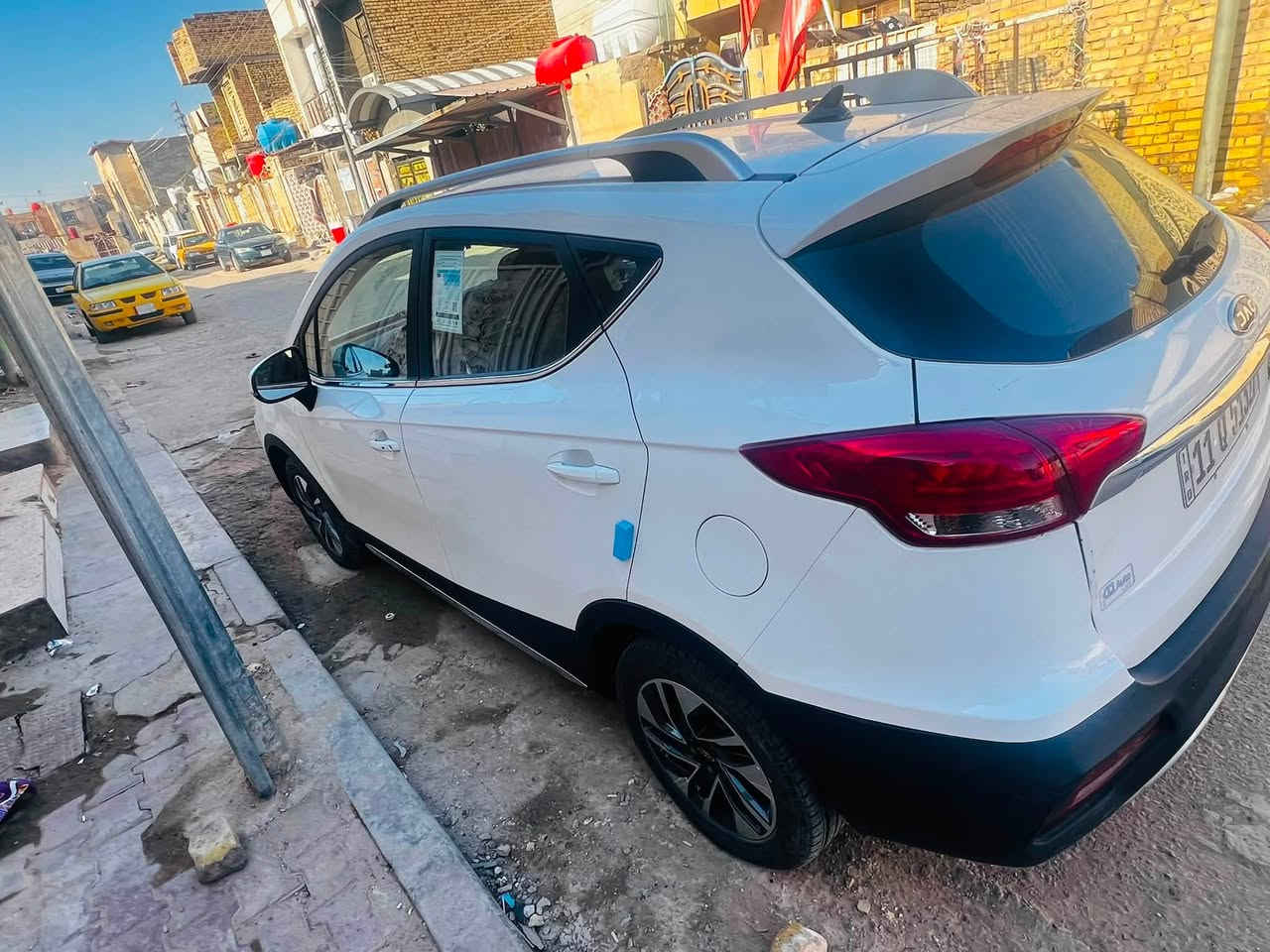 🚗 للبيع JAC JS3 موديل 2024 – فل أوبشن

🔹 السعر: 117 ورقة وبيها مجال
🔹 الممشى: 10,000 كم فقط
🔹 رقم بغداد
🔹 السنوية: لغاية 2030
🔹 السيارة باسمي وجاهزة لنقل الملكية
🔹 مكفولة من الوكالة
🔹 بحالة الزيرو، لا تحتاج أي صرف، جاهزة للفحص في أي مكان.

المواصفات:
✅ محرك 1.6 لتر اقتصادي
✅ قير أوتوماتيك CVT
✅ فتحة سقف
✅ مقاعد جلد
✅ شاشة لمس كبيرة
✅ دعم Apple CarPlay وAndroid Auto
✅ كاميرا 360 درجة
✅ حساسات أمامية وخلفية
✅ تشغيل بصمة (Push Start)
✅ دخول ذكي بدون مفتاح (Smart Key)
✅ مثبت سرعة
✅ مقود متعدد الوظائف
✅ نظام الثبات الإلكتروني (ESP)
✅ مساعد صعود المرتفعات
✅ جنوط ألمنيوم
✅ إضاءة LED
✅ مكيف ممتاز واستهلاك وقود اقتصادي

السيارة استخدام شخصي، نظيفة جداً من الداخل والخارج، ولم تتعرض لحوادث، والمحرك والجير والشاصي بحالة ممتازة،

📍 الموقع: بغداد

📞 للاستفسار: ***********
