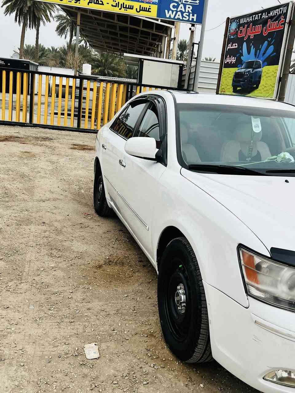 سوناتا موديل ٢٠٠٩ مصبوغه عام فقط الجماليه السياره خير من الله تبريد كير مكينه حداديه كله كفاله تخم تاير السعر ١١٥ وبيه مجال ***********
