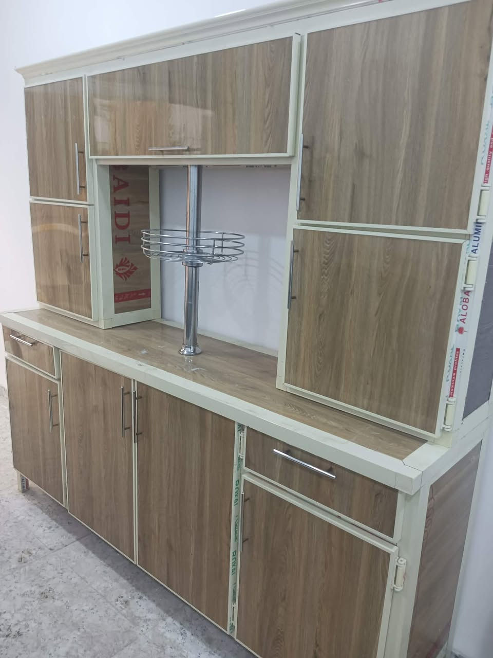 ٢٠٠ ألف فقط كاونتر ٣ قطع مع سنك مرمر متوفر الان لدى مجمع السيد عمار للأثاث ألعنوان تكريت مجاور المحكمة القديمة وكاتب عدل للأستفسار

***********
