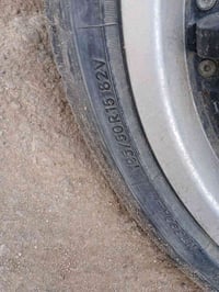 تخم ويل و تايرات حجم ١٥ للبيع مكاني بغداد يرهم اربع براغي سعر ٢٥٠ الف ...