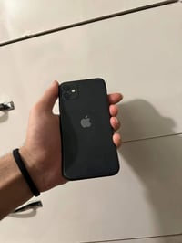 آيفون ١١ • ٦٤ • بطارية ١٠٠%