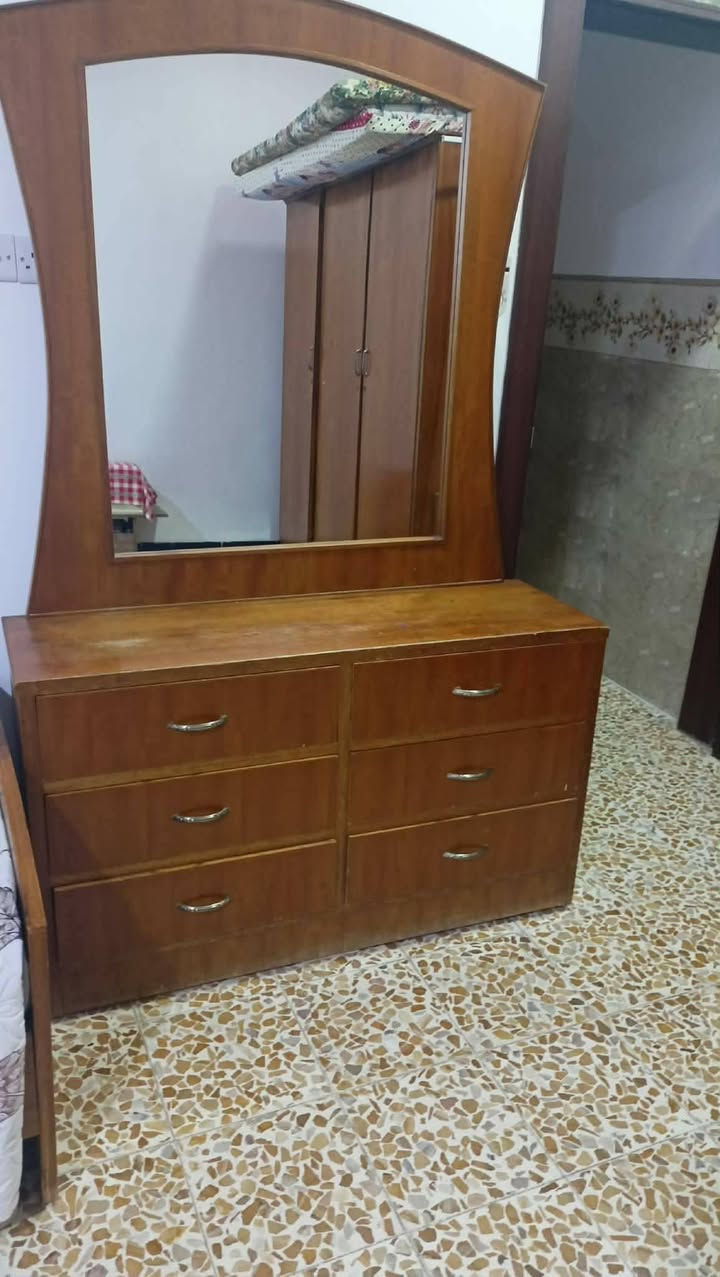 ميز تواليت مستعمل نظيف سعر ٩٠ وبي مجال


**إذا كنت صاحب هذا الإعلان وتريد حذفه لأي سبب، رجاءا أرسل رسالة إلى الدعم الفني**