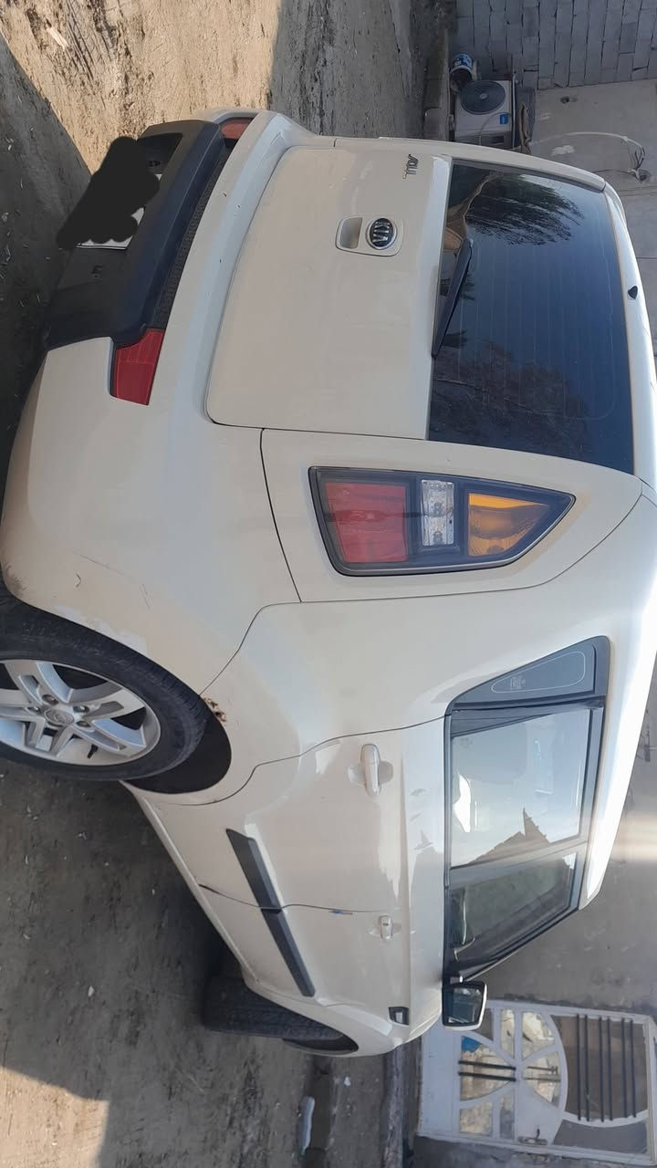 سلام عليكم ادوات مكان بغداد سعر 48 السياره جاهزه من كل النواحي او مراوس حسب القناعه *********** ملاحظه سياره كير عادي
