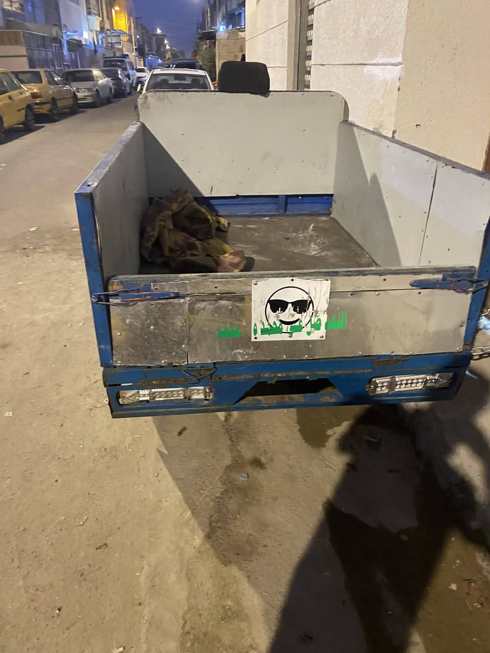 من رخصة الكروب عندي ستوتة للبيع اوراق أصولية كهربائيات كلهة شغالة سلف مكينة ما مفتوح  مبدل شفت وفلنجة جدد وتايرات جدد مستعجل على البيع *********** السعر مليون و300 وبيهة مجال مكاني بالبصرة الجمهورية
