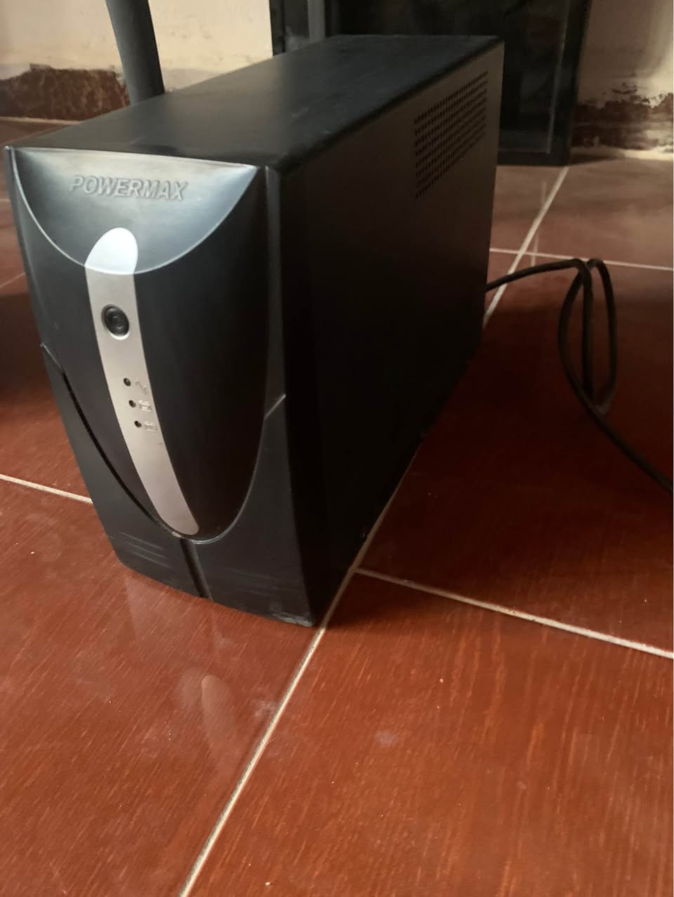 سلام عليكم UPS للبيع شرط يشتغل شرط
فقط يحتاج تبديل بطارية 
يتحمل 4 امبير 
1500VA
السعر 25 الف كركوك, العراق


**إذا كنت صاحب هذا الإعلان وتريد حذفه لأي سبب، رجاءا أرسل رسالة إلى الدعم الفني**