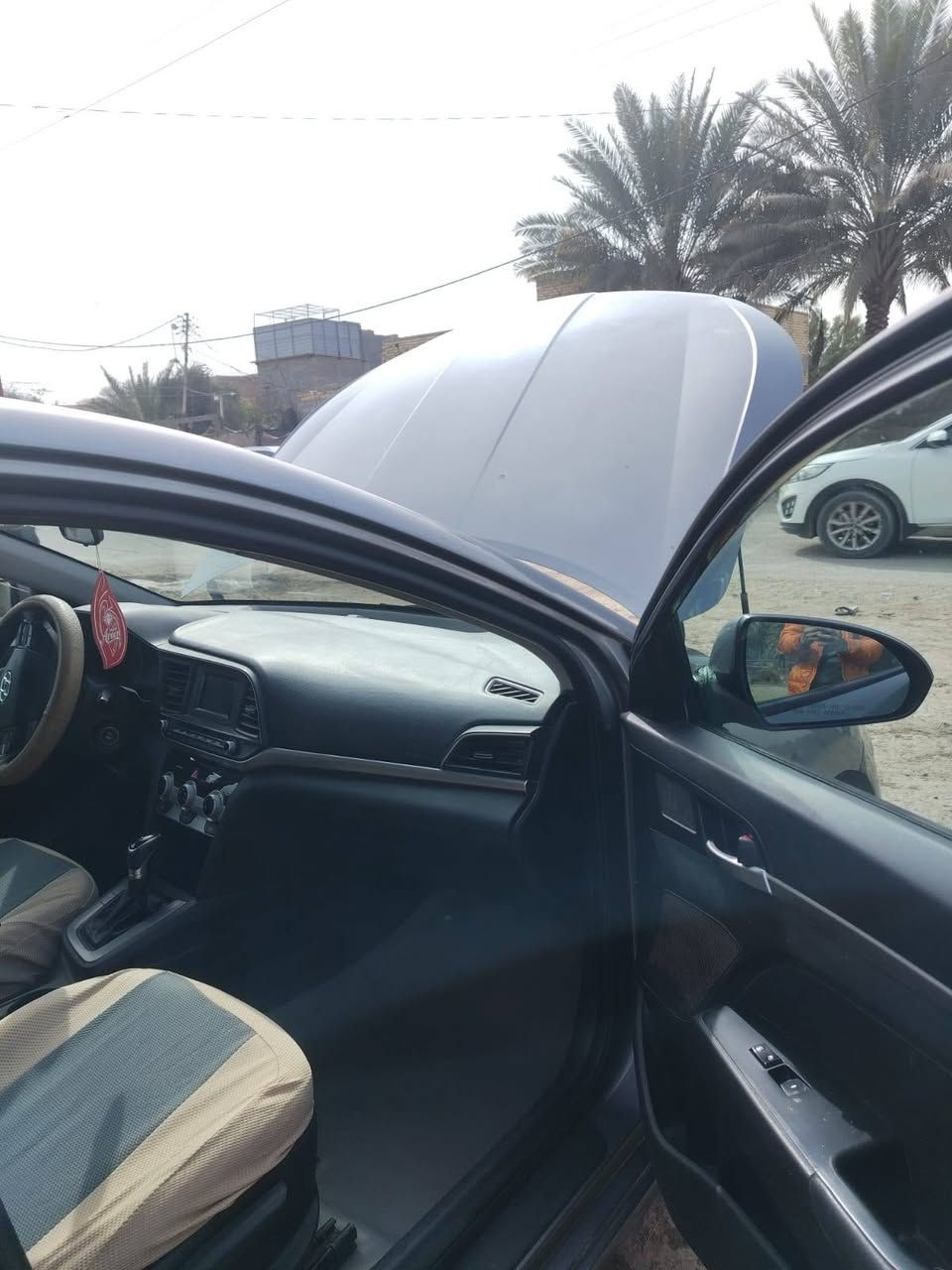 سلام عليكم النترا موديل 2019 وارد امريكي حادثها جاملغ وبنيد بدون دواخل بيها بين البابين بارد ولا جاملغ الايسر الخلفي بارد سياره كير محرك تبريد كفاله كير ATالمرغوب سياره لون فيلي رقمها اربيل تريد تحويل تريد وكاله سياره مكانهت بل حله سياحي سعرها 120 وبيها مجال رقم الهاتف ***********
***********
