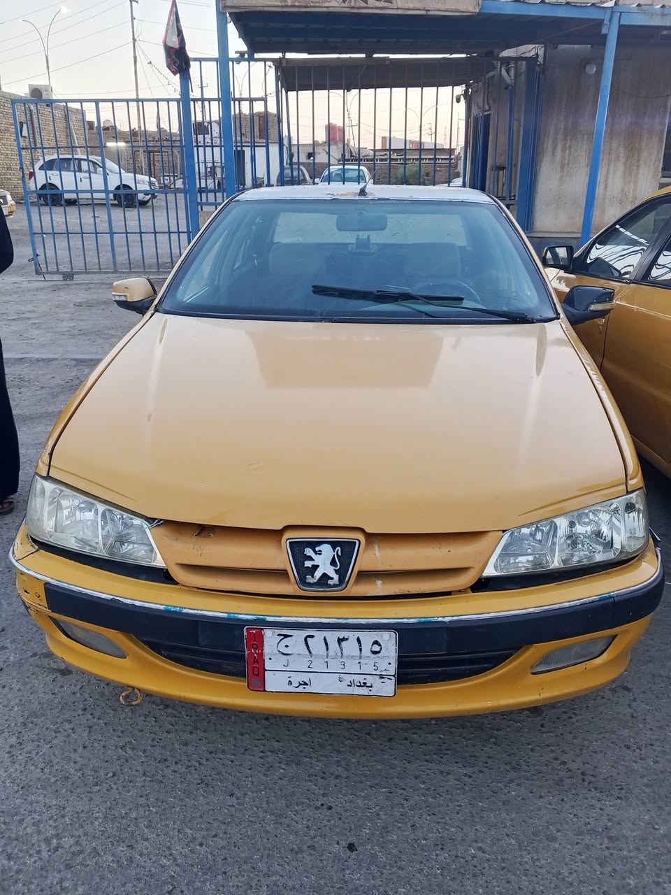 سلام عليكم سياره بيجو موديل 10سنويه منتهيه بل2024راعيه بغداد ***********
