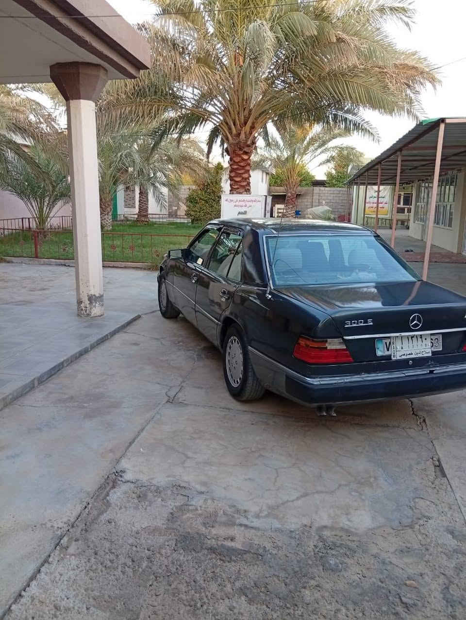 السلام عليكم مارسدس للبيع موديل 1988 رقم
صلاح الدين
محرك  بطه 2500 كير ومحرك بشرط او اكسل بشرط سنويه لحد 2028 تبريد مو شغال مكان السياره ديالى قره تبه الشراي خلي يتصل *********** مااجاوب خاص
السعر 47وبيهه مجال شويه
