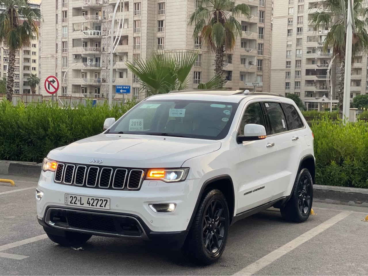 بسم الله الرحمن الرحيم 

ارخص سعر بكل عراق 243 ورقة  🔥🔥👋🏻👋🏻💰💰

Jeep Grand Cherokee 2018 limted plus 🪬🪬

سيارة خليجية استلام شركة هارلم بصمتين بلادي وياها 
سيارة بدون صبغ و فتح و بدون حالوب فقط بارد ❌

ماشية ٦٠ الف ميل 
رقم و سنوي هزه فحص جديد بسمي تحويل مباشر 
محرك ٦ سلندر ٣٦٠٠ ممفتوح برغي….. 

مواصفات لمتيد بلاس ١/١ 
بانوراما. ٣ شاشات. كشنات جلد و كهرباء و خزن. كشنات تدفية و تبريد. صندوق كهربائي. شغال. سيدي جنجر. حساس. مرايه كهربائي. داخل ساج. بخاخ. فور ويل. بصمة. 

محرك گير مكفول ممفتوح 
صدر حداديه تخم تايرات جديد 

مكان سيارة اربيل// *********** ☎️واتساب أربيل, العراق
