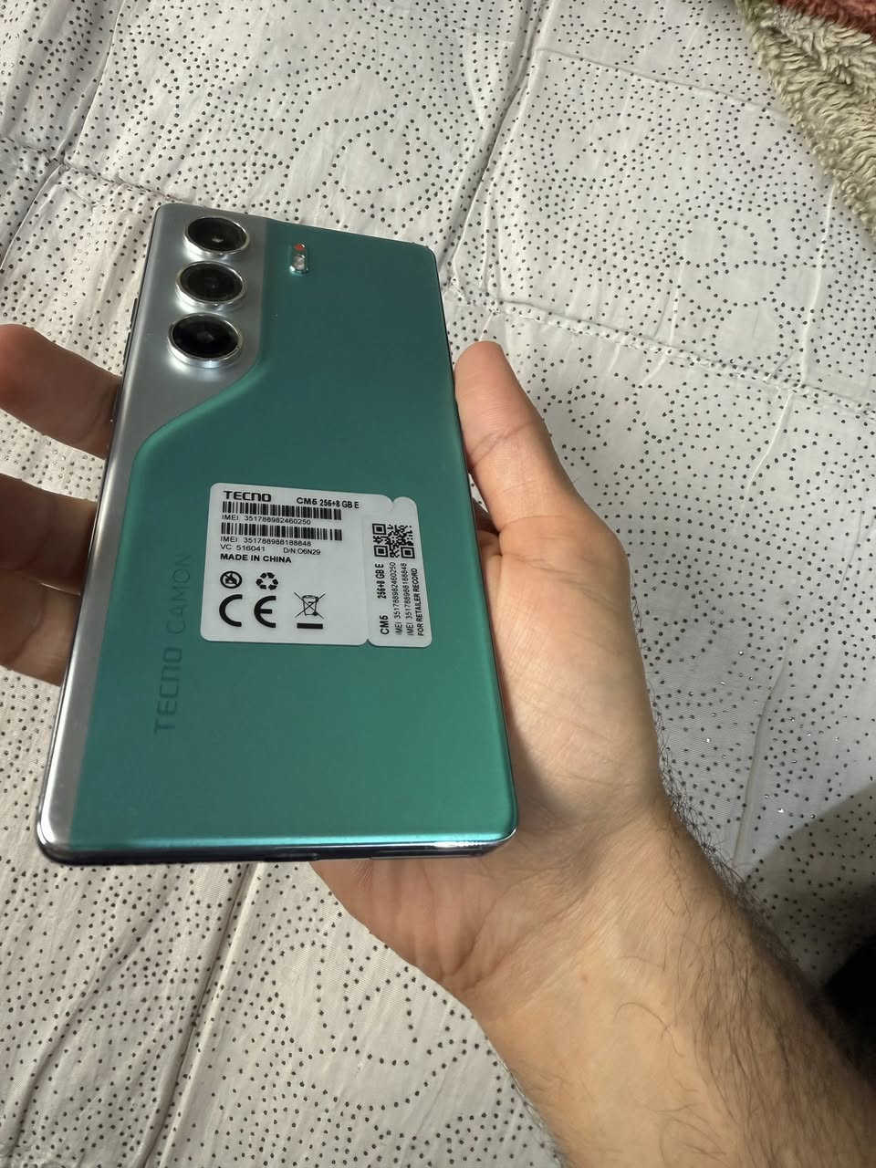 السلام عليكم 
تكنو كامون 40 Tecno camon
مستخدم جداً نظيف
ذاكره 256
كاميرا خلفيه 50M+ 8M
معالج  Helio G100
شاشه أموليد 
السعر 200 
العنوان واسط الصويره حي الاسره


**إذا كنت صاحب هذا الإعلان وتريد حذفه لأي سبب، رجاءا أرسل رسالة إلى الدعم الفني**