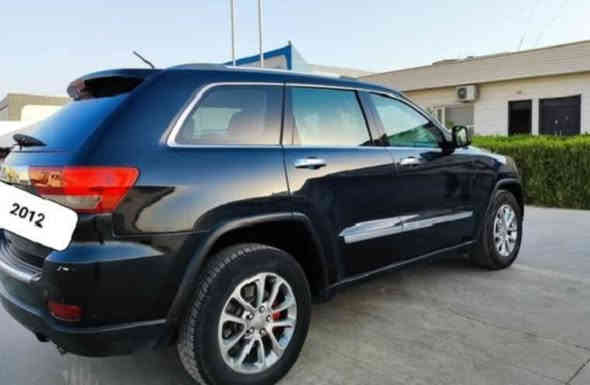 سلام عليكم ورحمة الله وبركاته جيب لاريدو 12 خليجي للبيع او مراوس
 شاشه كامره تحكم ستيرت جهتين
كشنات تدفئه تبريد قطعتين
خرن ميموري كشنات كهرباء.
سلايت روف فتحه سقف بنراما
محرك 3600 دفع رباعي
كشنات جلد
مضخم صوت
وضعيات قياده 4
*********** للأتصال او مراسلة الصفحه
تحياتي للجميع
