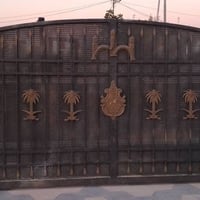 البوابه • ٤م • للبيع