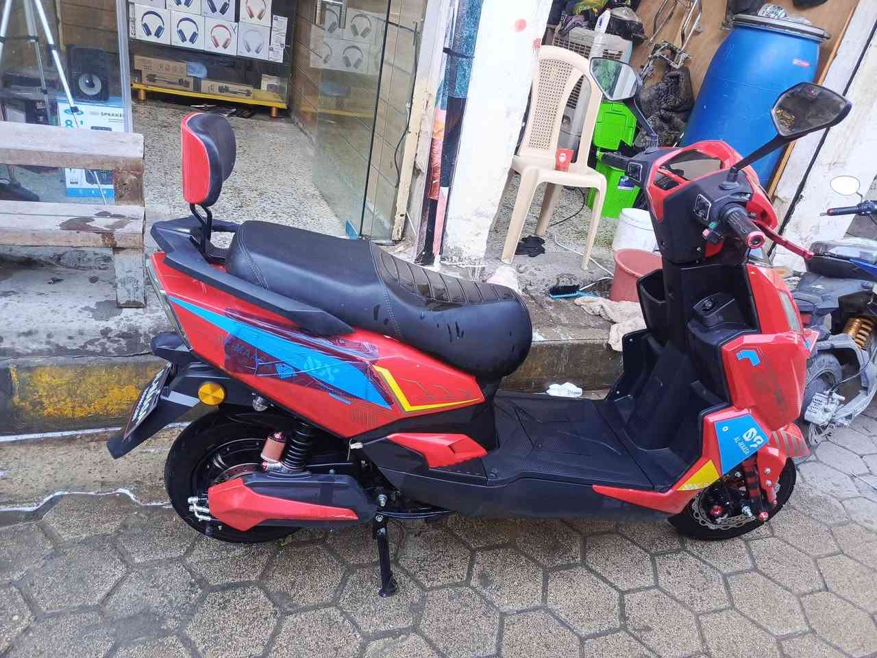 شحن للبيع السعر 550 بطاريات 6 بصمه وسيوج وكرت مكان الرمادي شارع الباسكلات رقمي ***********
