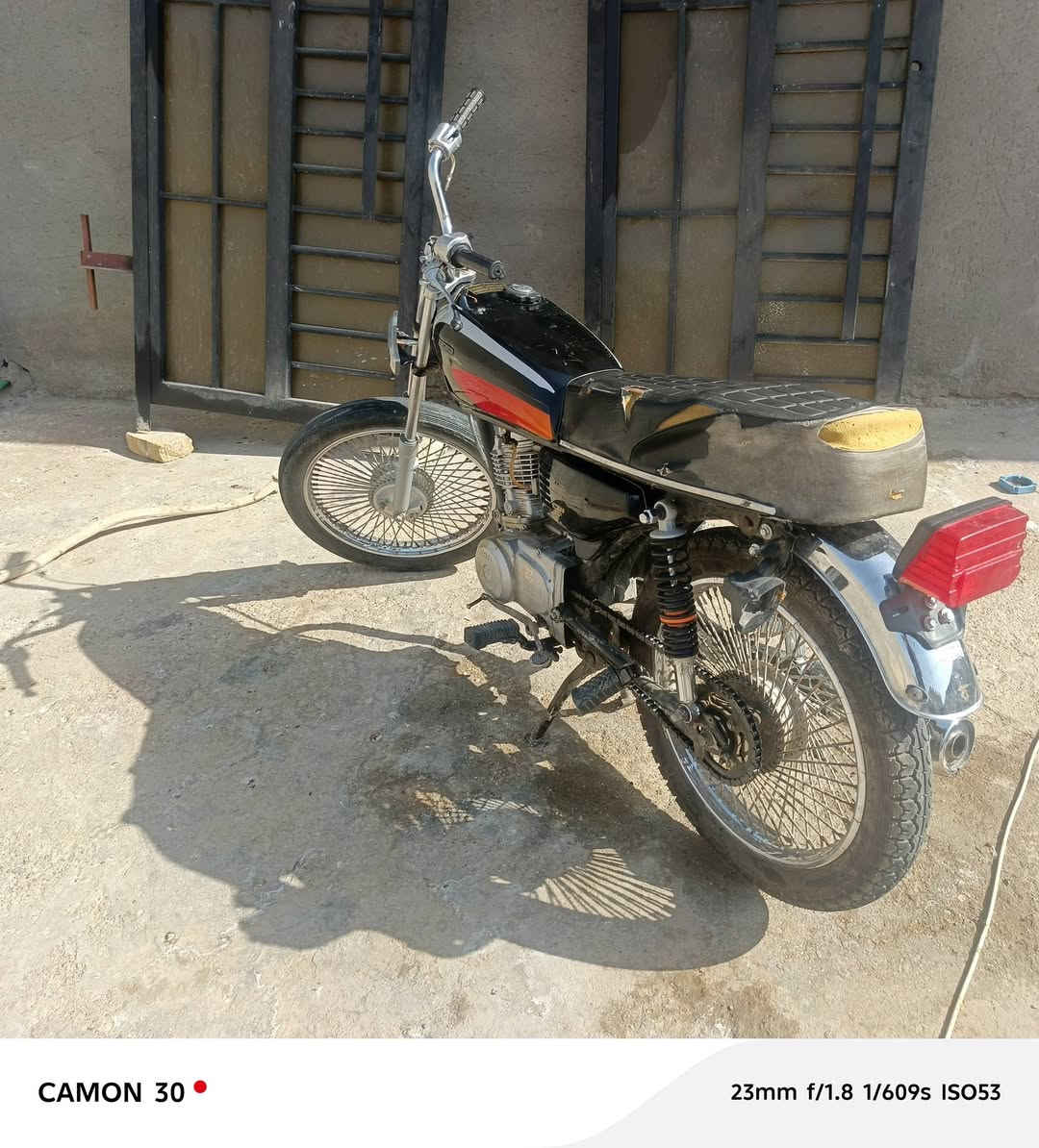 سلام عليكم دراجه اربعه كير للبيع مديل 14اوراق اصولي ماعوزه شي السعر 375


**إذا كنت صاحب هذا الإعلان وتريد حذفه لأي سبب، رجاءا أرسل رسالة إلى الدعم الفني**